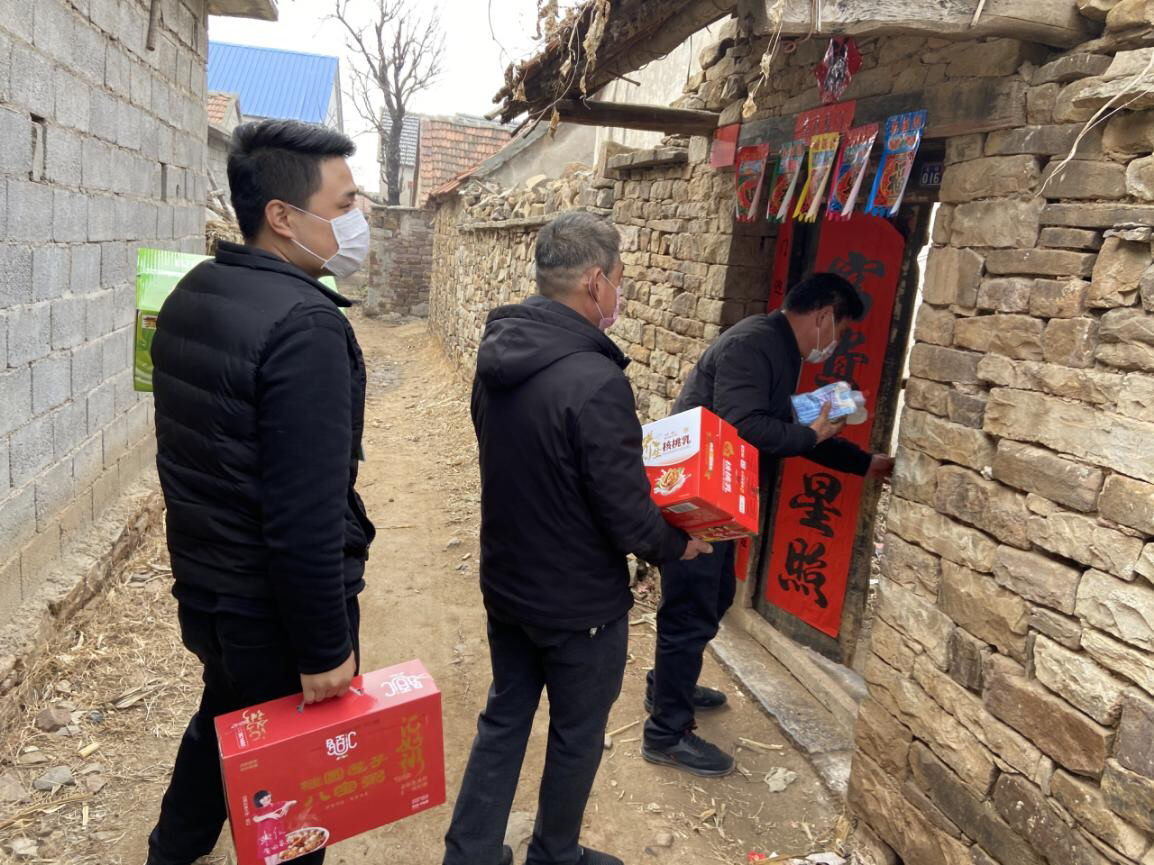 沂南县张庄镇防疫不忘历史功臣用心呵护精神信仰
