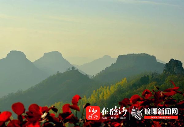 自古文人骚客悲秋的诗篇数不胜数,然而,位于岱崮地貌景区封山景点的