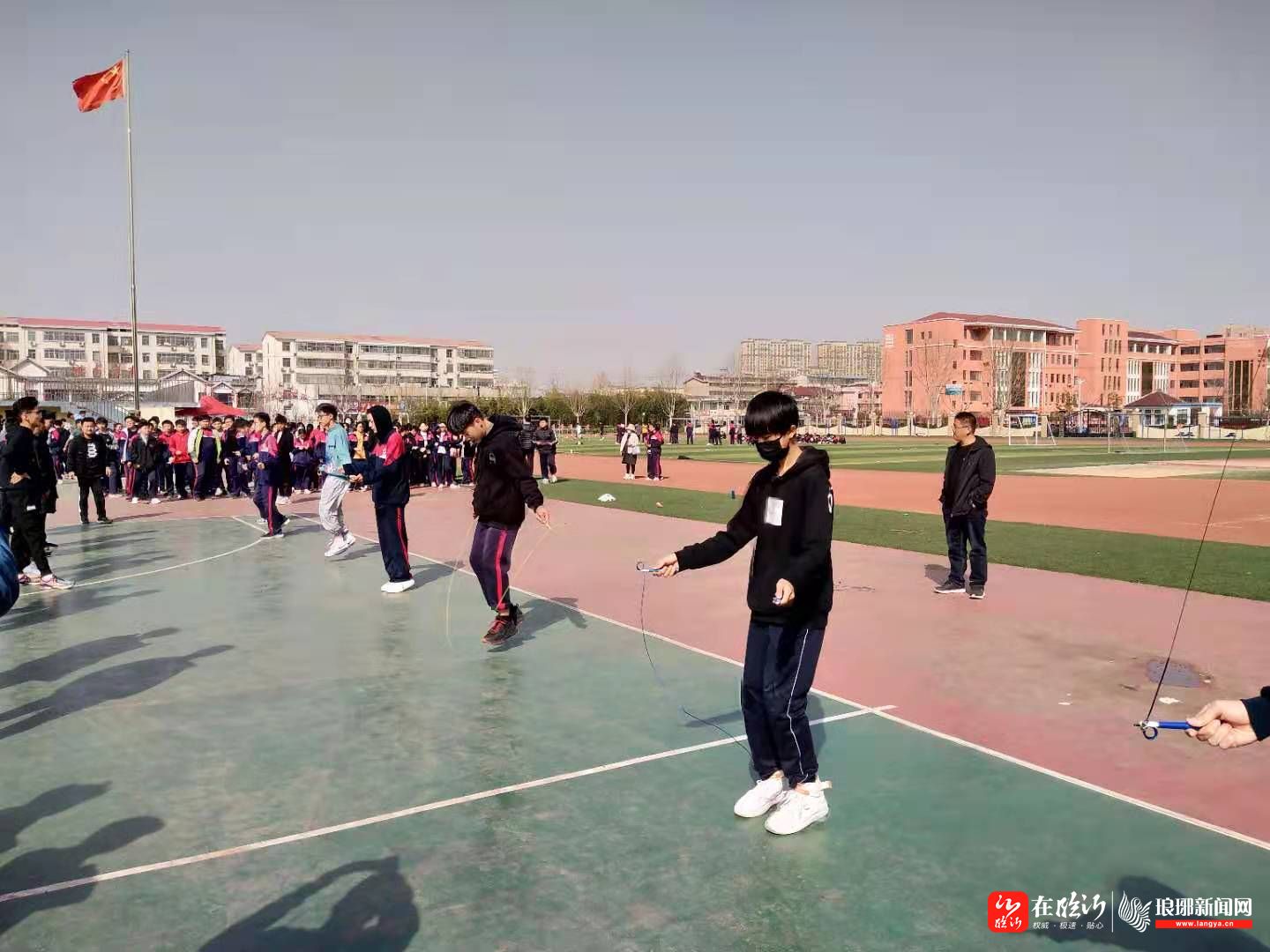 临沭县第二初级中学召开阳光体育运动会
