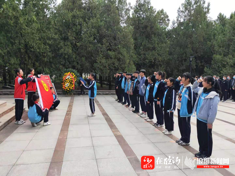 临沂枣园中学"清明祭英烈 传承爱国心" 红色教育主题活动