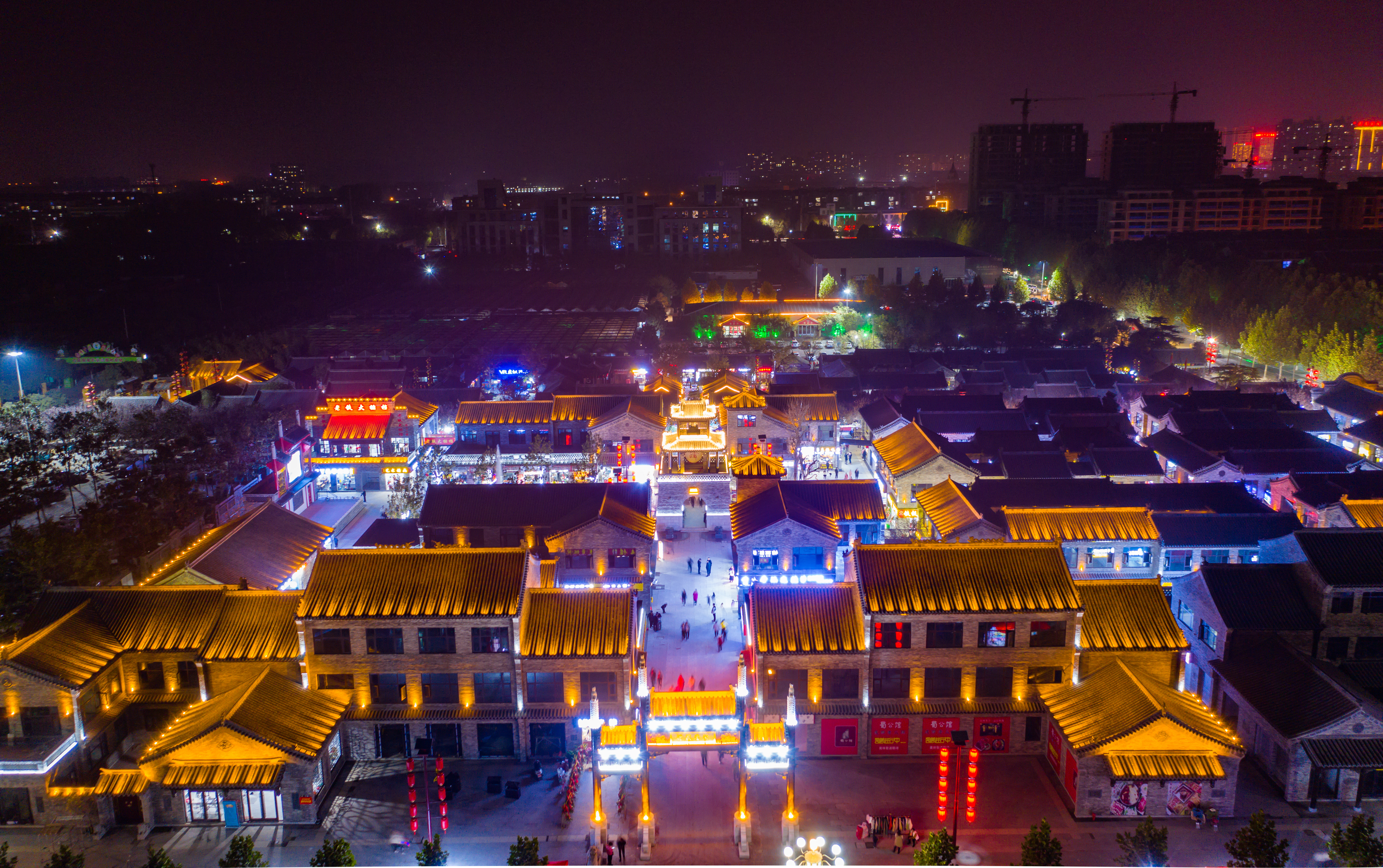 临沂夜间旅游渐起景区开辟掘金新平台