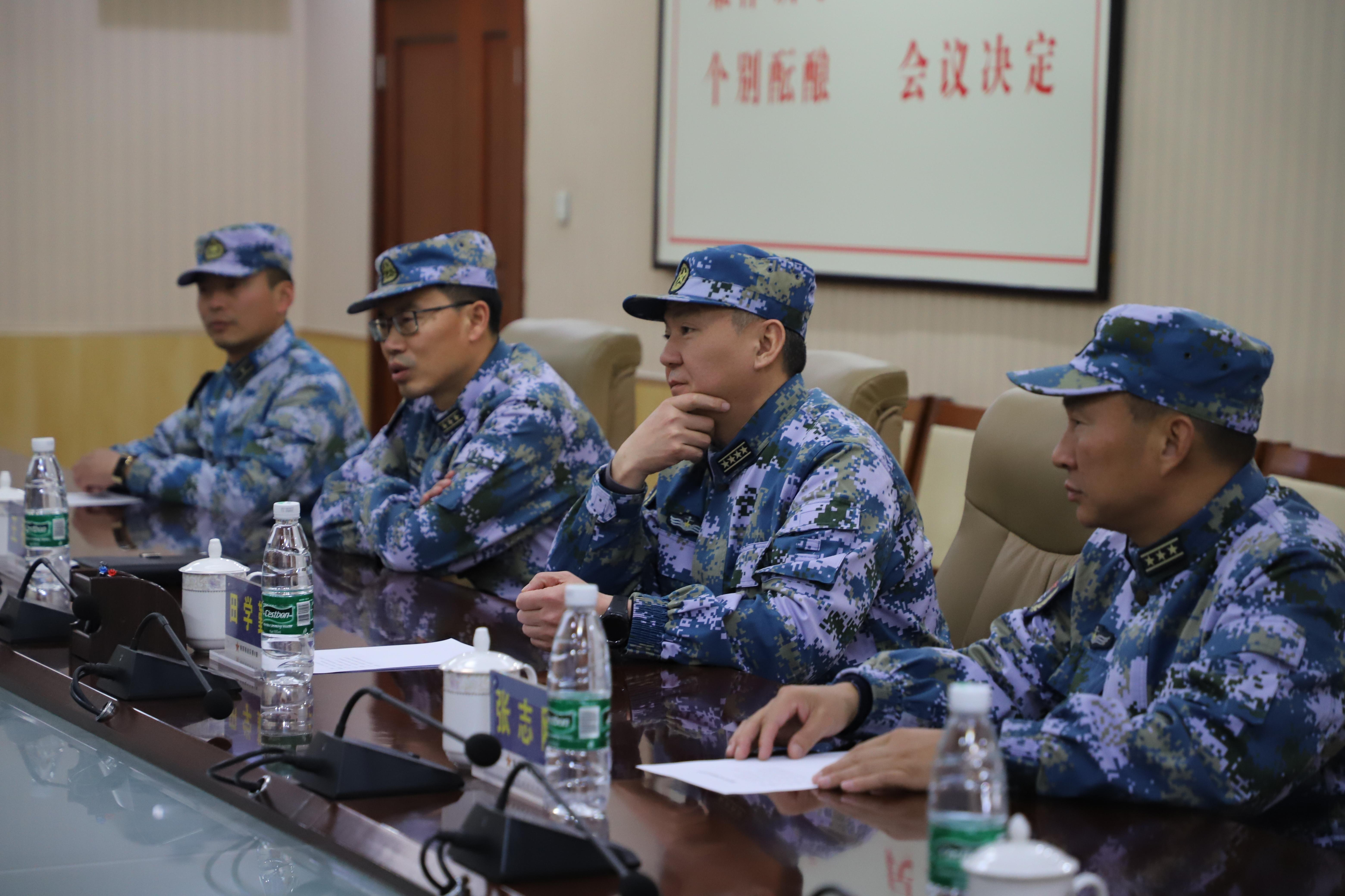 局長楊曉東,市退役軍人事務局副局長劉軍,臨沂軍分區保障處處