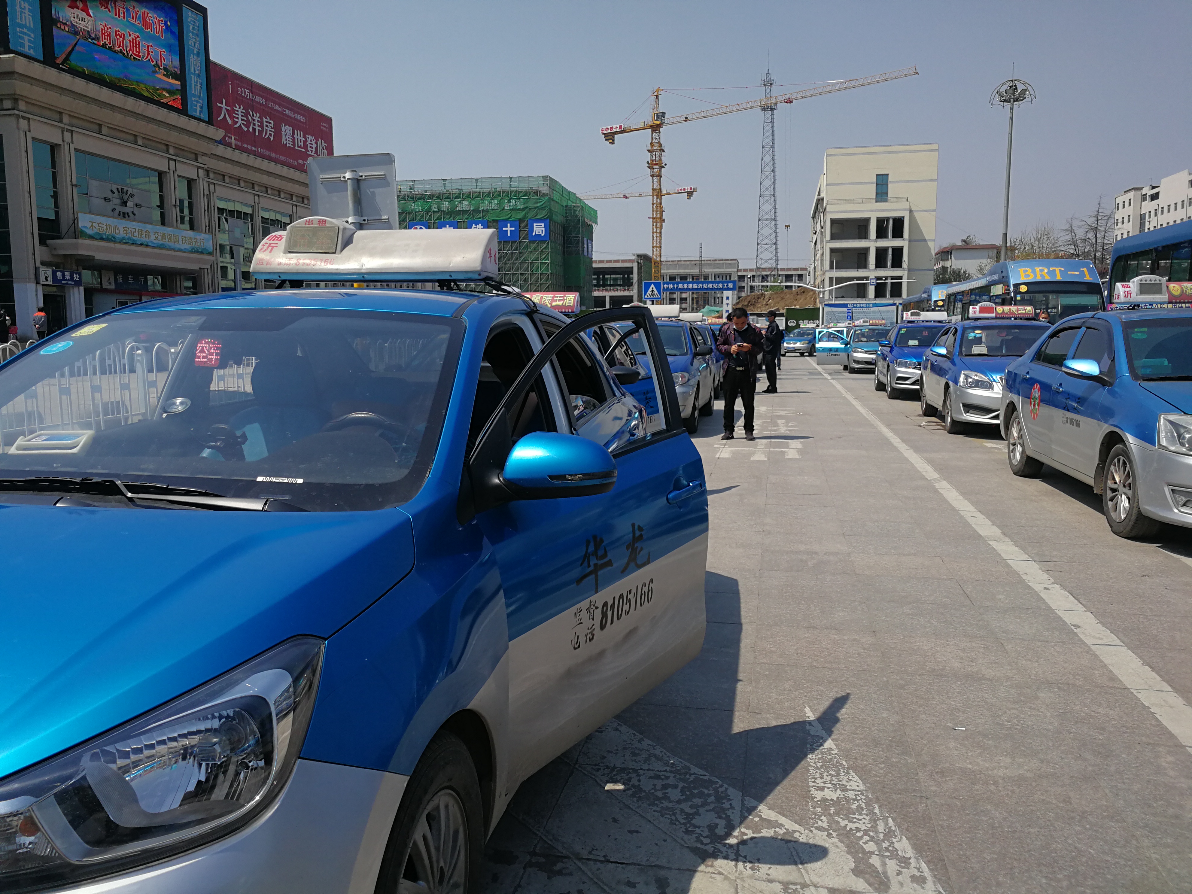 疫情下,出租车行业艰难中前行