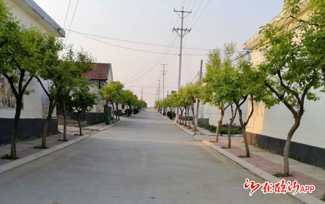 勇担当真作为半程镇打造美丽乡村建设的兰山样板