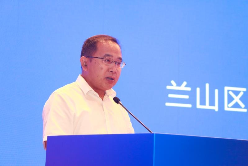 兰山区委副书记,区长沈如茂介绍博览会工作筹备情况