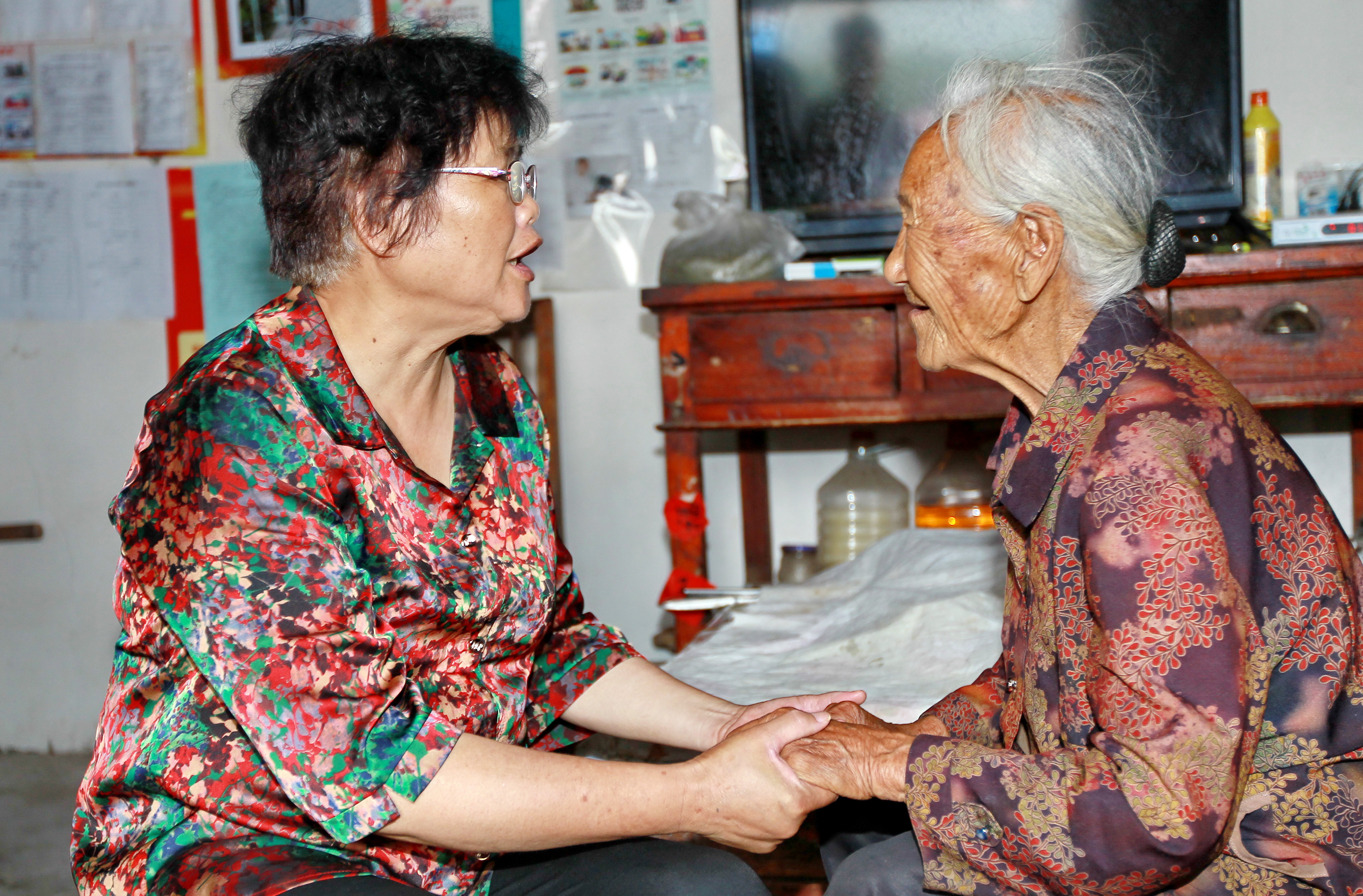 临沂市拥军优属协会看望沂蒙红嫂祖秀莲女儿张恒修