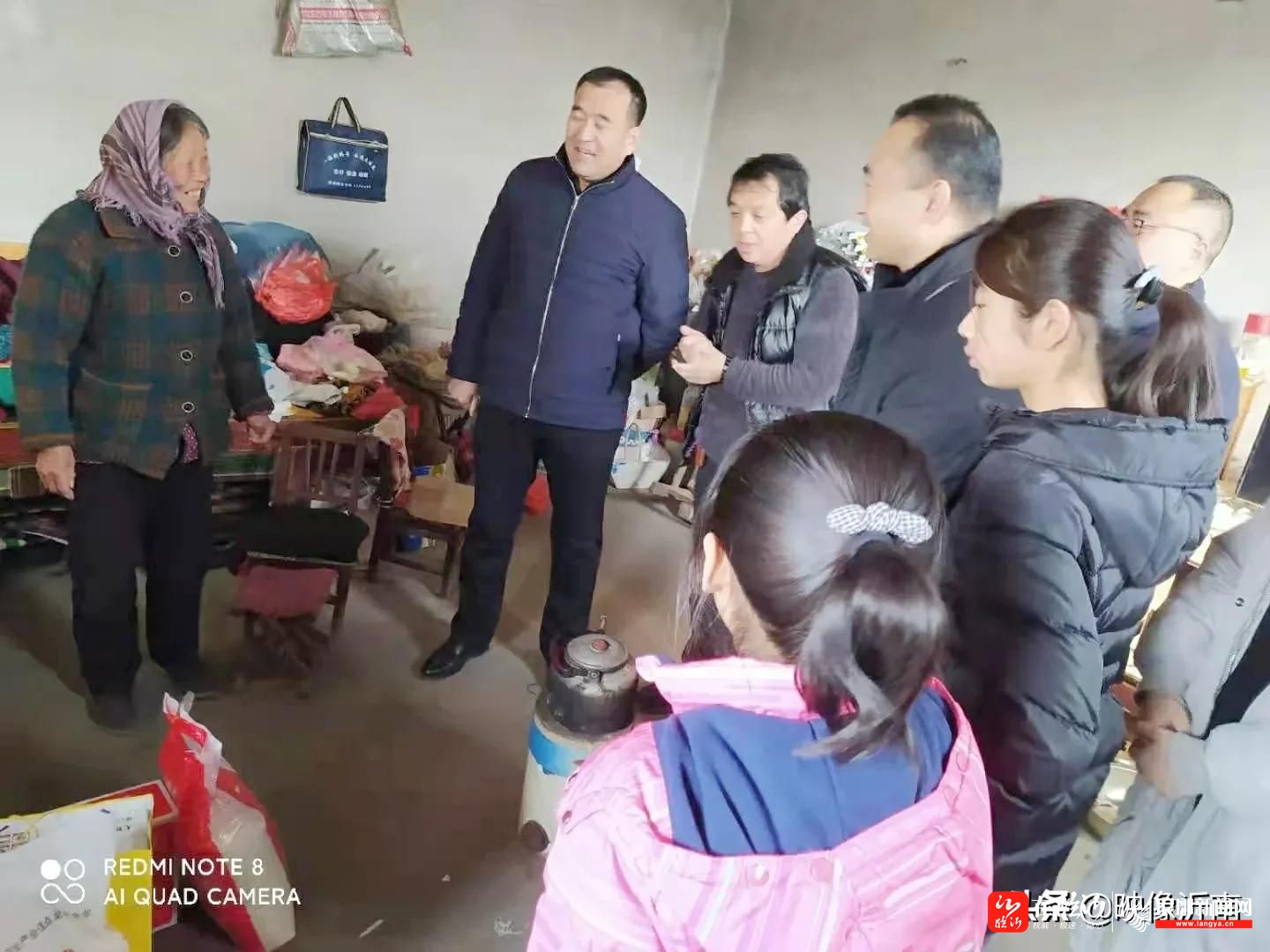 长庄绪亮,总经理庄立明一行,到沂南县蒲汪镇大王庄村开展爱心慰问活动