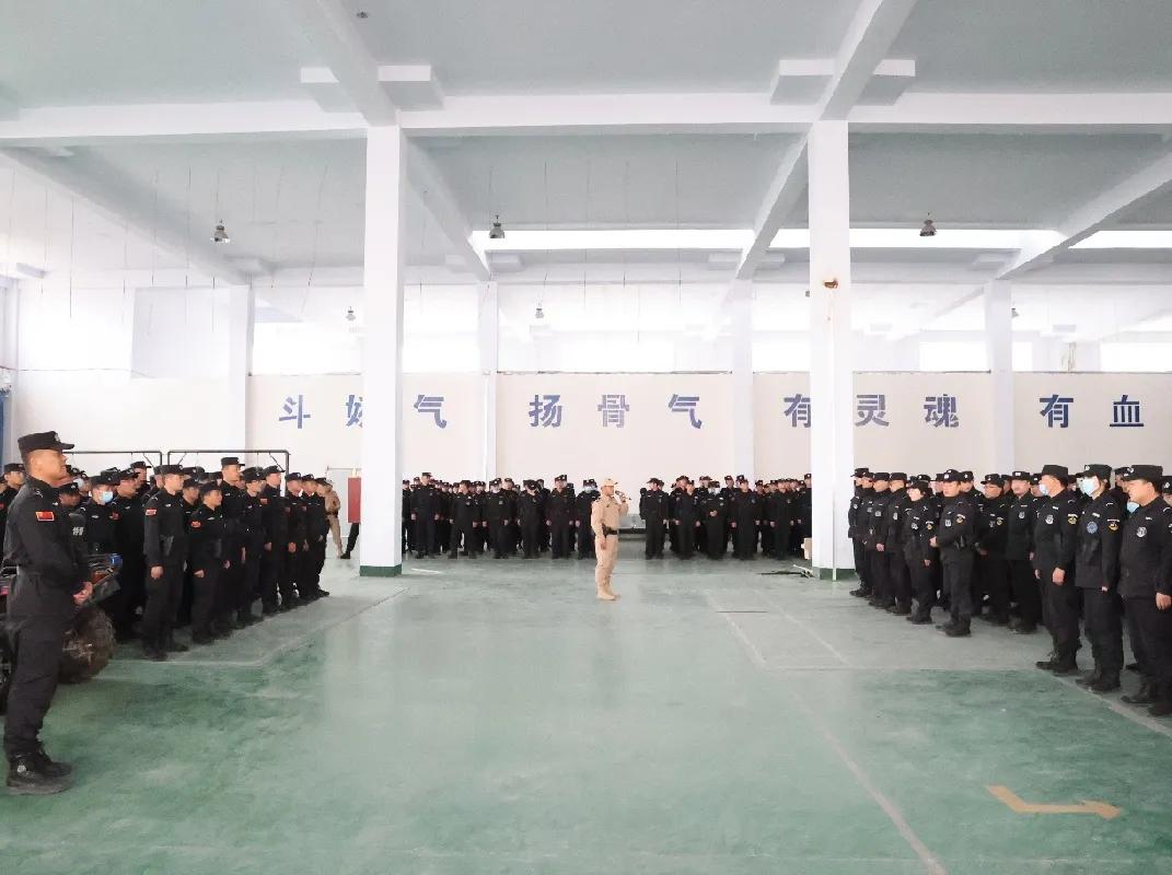 临沂特警四天三夜封闭集训掀起春季大练兵热潮