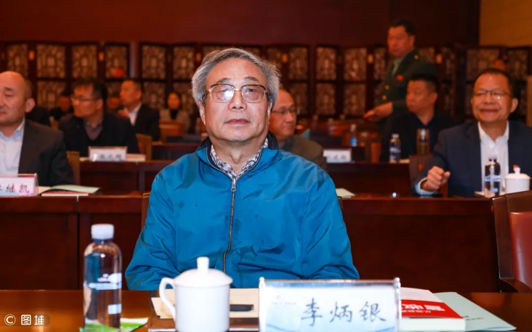 赵志全经营管理智慧新书发行仪式暨时代楷模赵志全精神研讨会举行