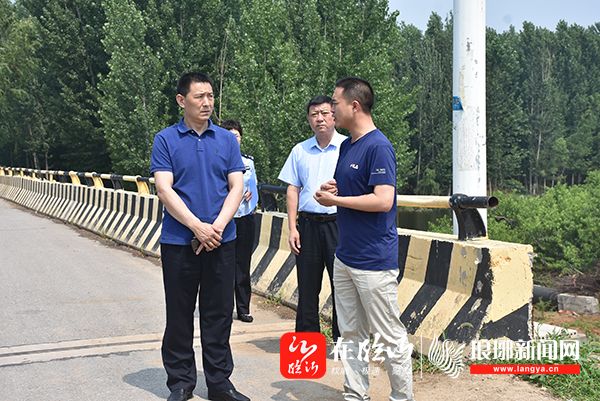 6月23日,副县长,县公安局局长李守东到蒙阴街道调研河道治理及防溺水