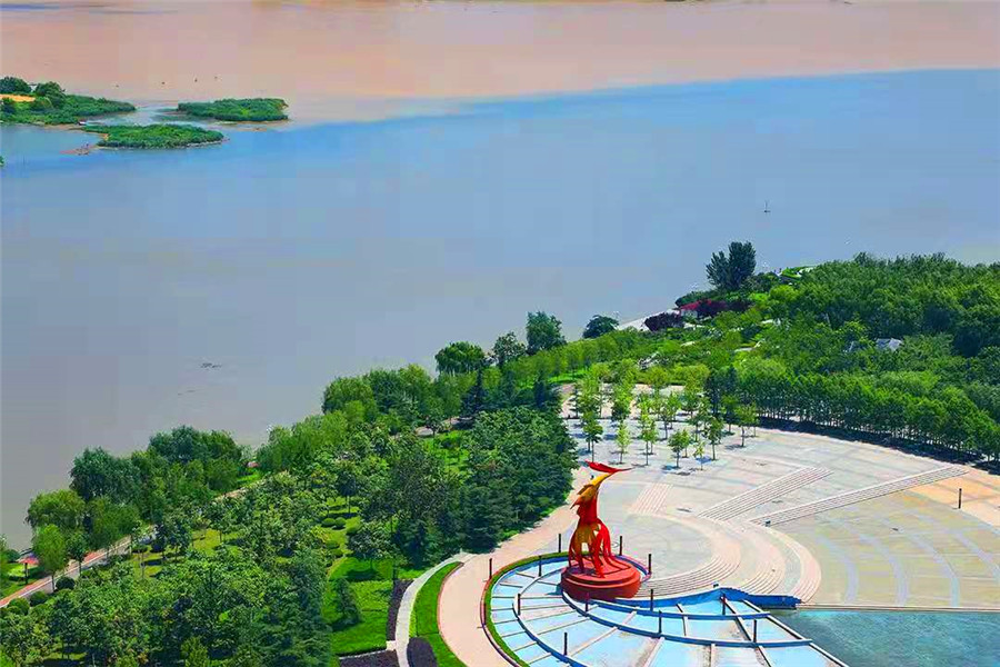 美不胜收!沂河今年首现"沂水拖蓝"景观!