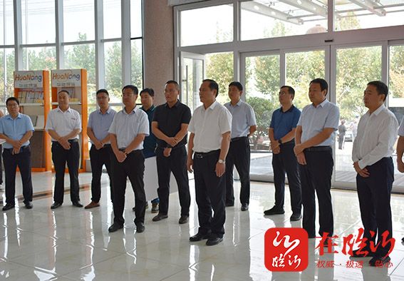 徐仲圣一行先后到马厂湖镇南桥村村委调解中心,巴比熊食品,华能保温