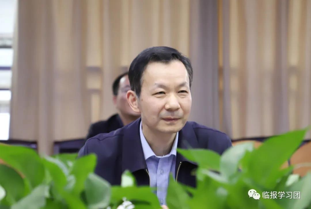 主题党日市人大常委会机关第三党支部到临报集团开展主题党日活动