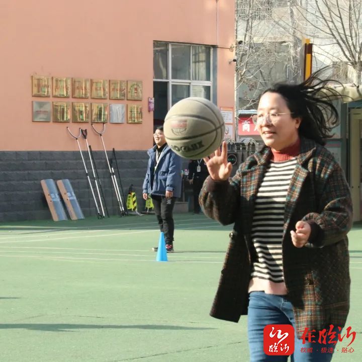 临沂启阳小学举行庆祝三八妇女节系列活动