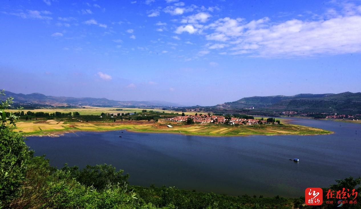 沂水县龙家圈街道践行两山理念深化三村同建