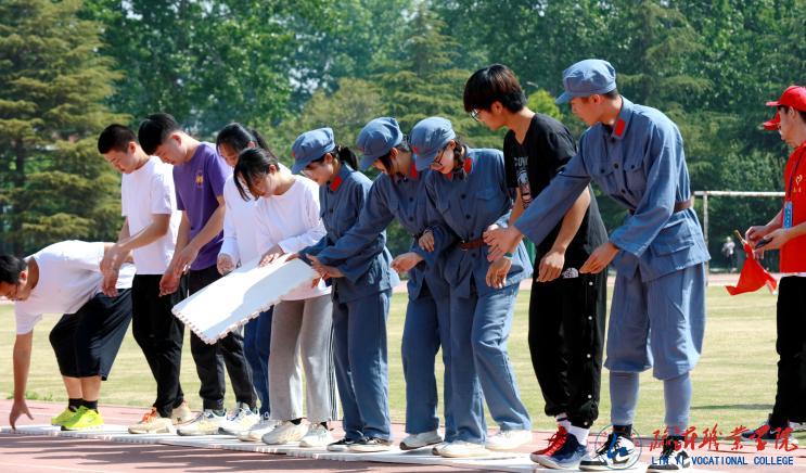 臨沂職業學院青春向黨非聚集紅色運動會精彩開幕