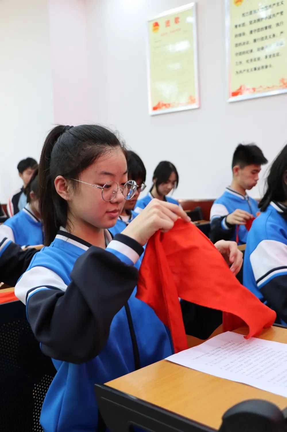 临沂白沙埠中学举行喜迎二十大永远跟党走奋进新征程2022年上半年新