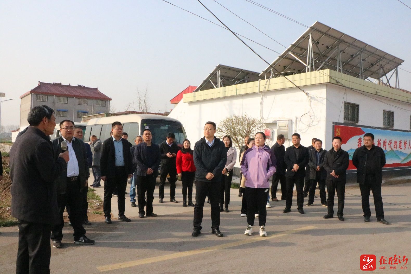 郯城县高峰头镇举办乡村环境卫生评比现场会-在临沂