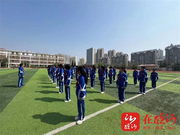 舞动青春放飞梦想临沂第十七中学开展2022级课间操大赛暨2022级新生