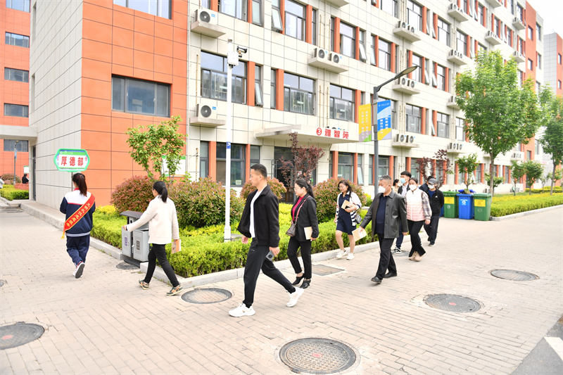 临沂市商业学校成功召开家委会成立大会