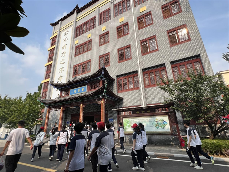 寻访名校启航逐梦临沂朱保中学学子探访高中名校