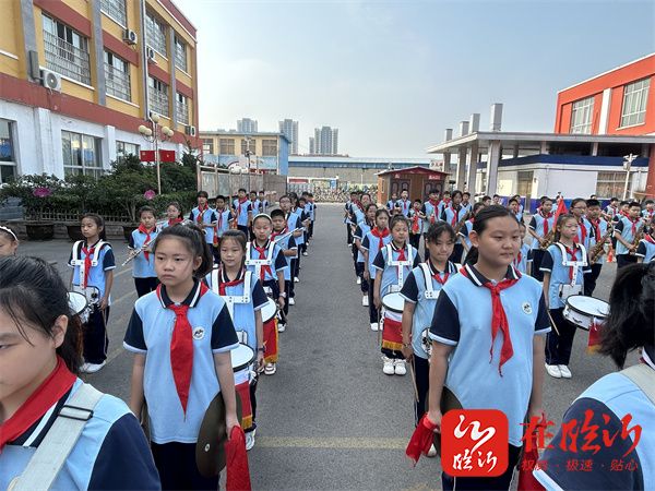 临沂育成小学图片