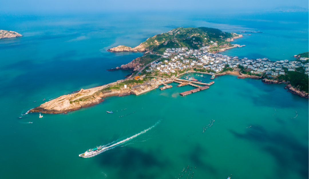 舟山的每一个海岛,都有自己的风光大片,有用眼睛去看的旅行大片,用