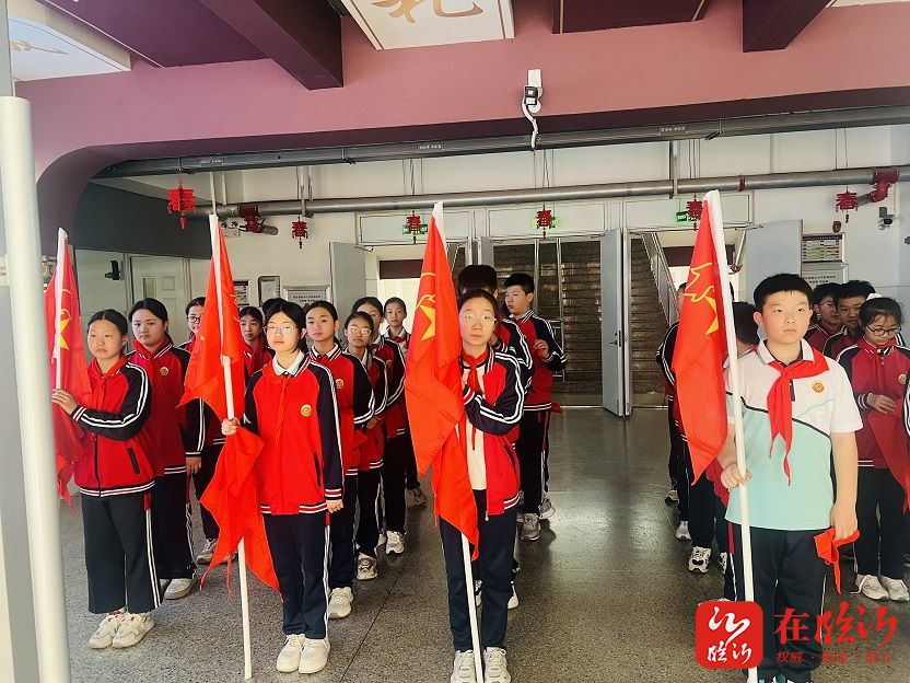 临沂银雀山小学开展"星星火炬照我心,红色薪火代代传"活动