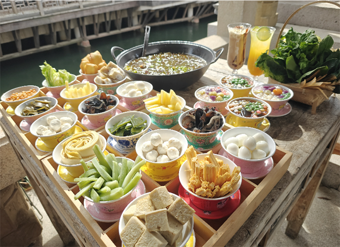 la游玩攻略美食,旅游美食攻略