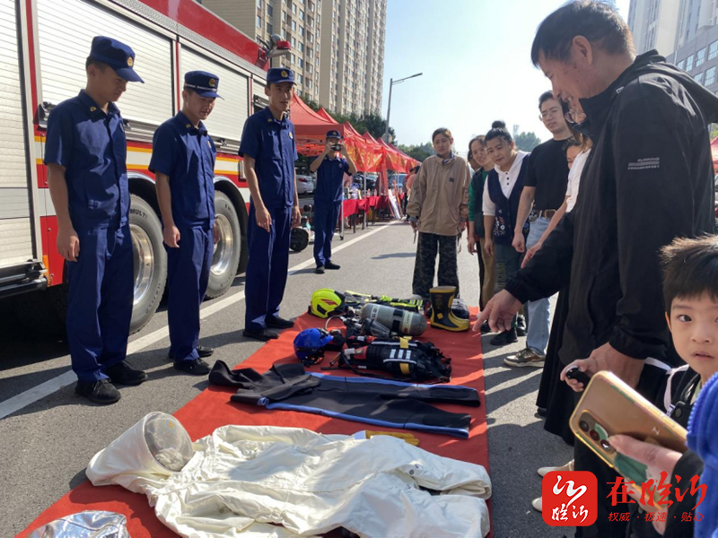 银雀山街道银河湾社区：科普盛宴进社区便民服务暖人心(图2)